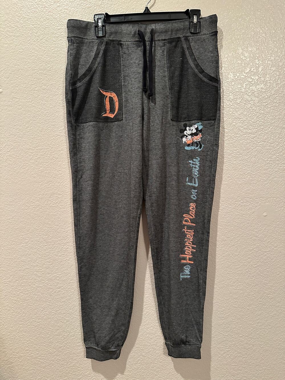 NWOT Disney Parks Disneyland Mickey & Minnie Happiest Place on Earth Joggers M